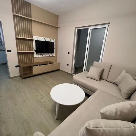 Large Apartment Vlorë Exteriér fotografie